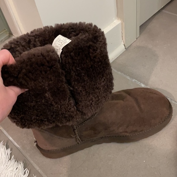 Brown Tall Ugg boot - Picture 9 of 10